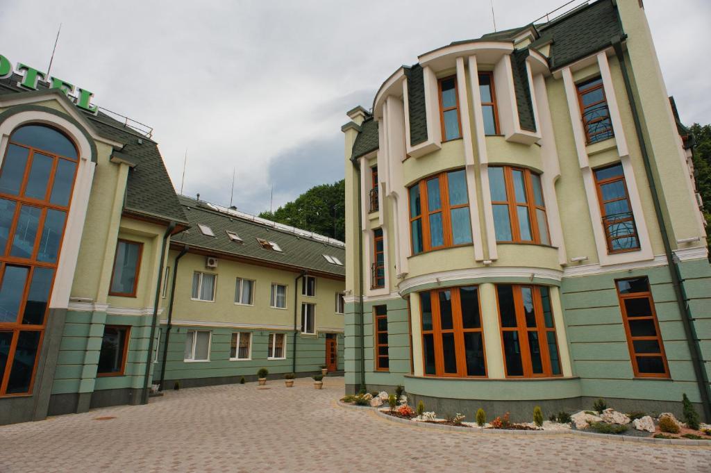 Karpaty Hotel Chust Exterior foto